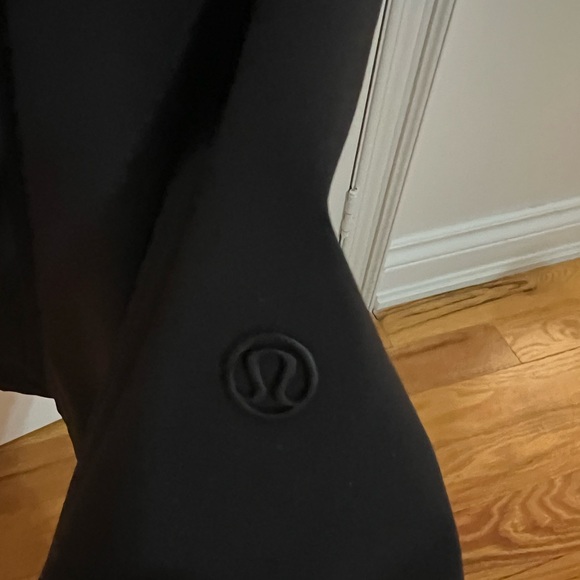 NWOT Lululemon Repelshel Maxi coat. Velcro closures added. - Picture 11 of 15